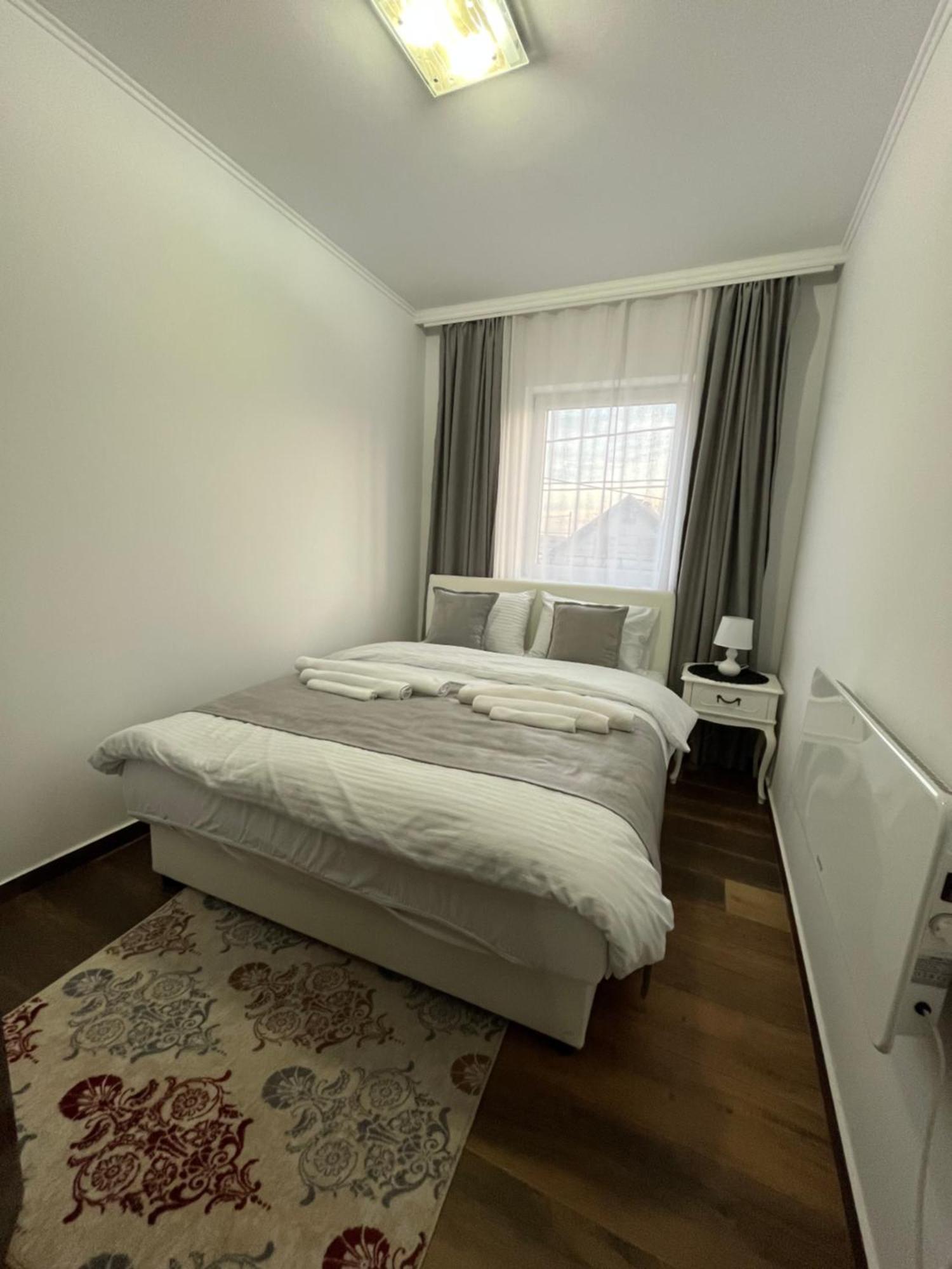 Airport Sky Apartments Lux Beograd Ngoại thất bức ảnh