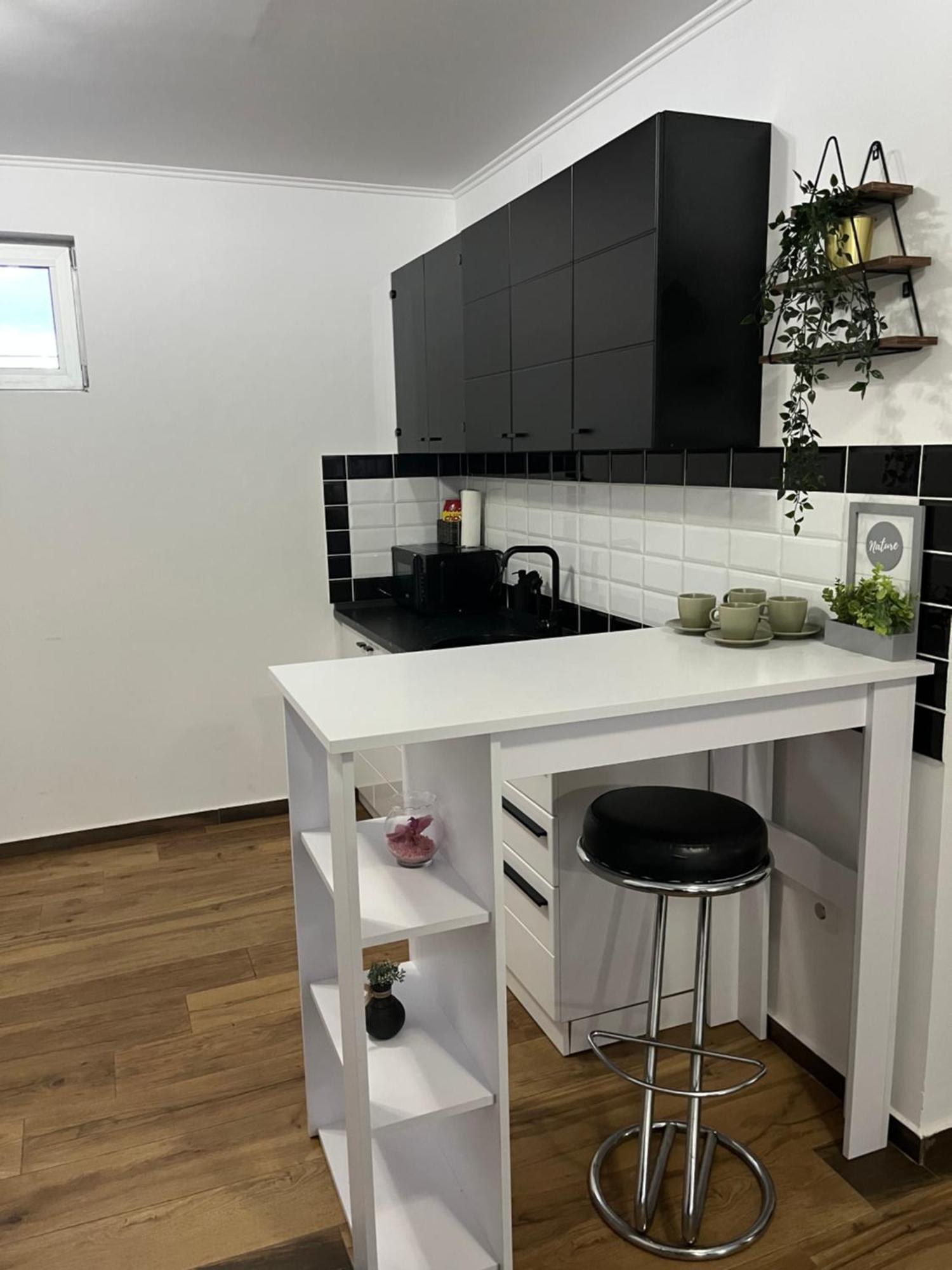 Airport Sky Apartments Lux Beograd Ngoại thất bức ảnh