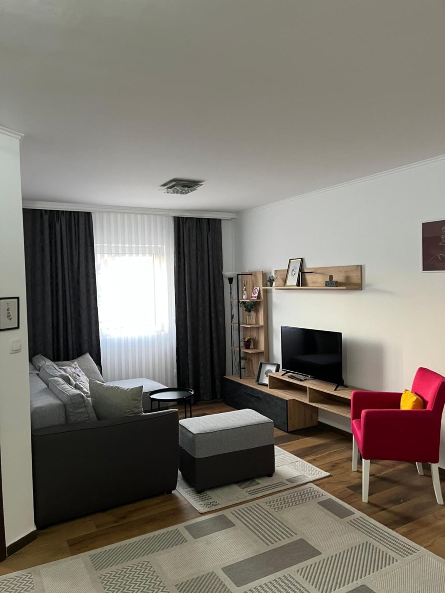 Airport Sky Apartments Lux Beograd Ngoại thất bức ảnh