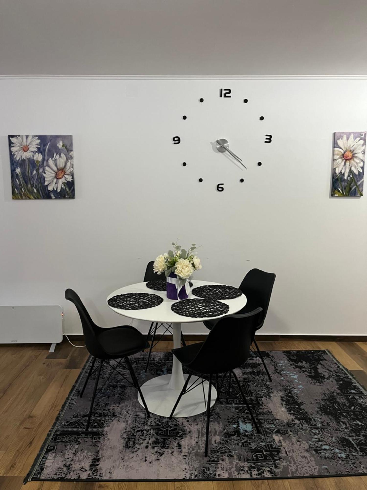 Airport Sky Apartments Lux Beograd Ngoại thất bức ảnh