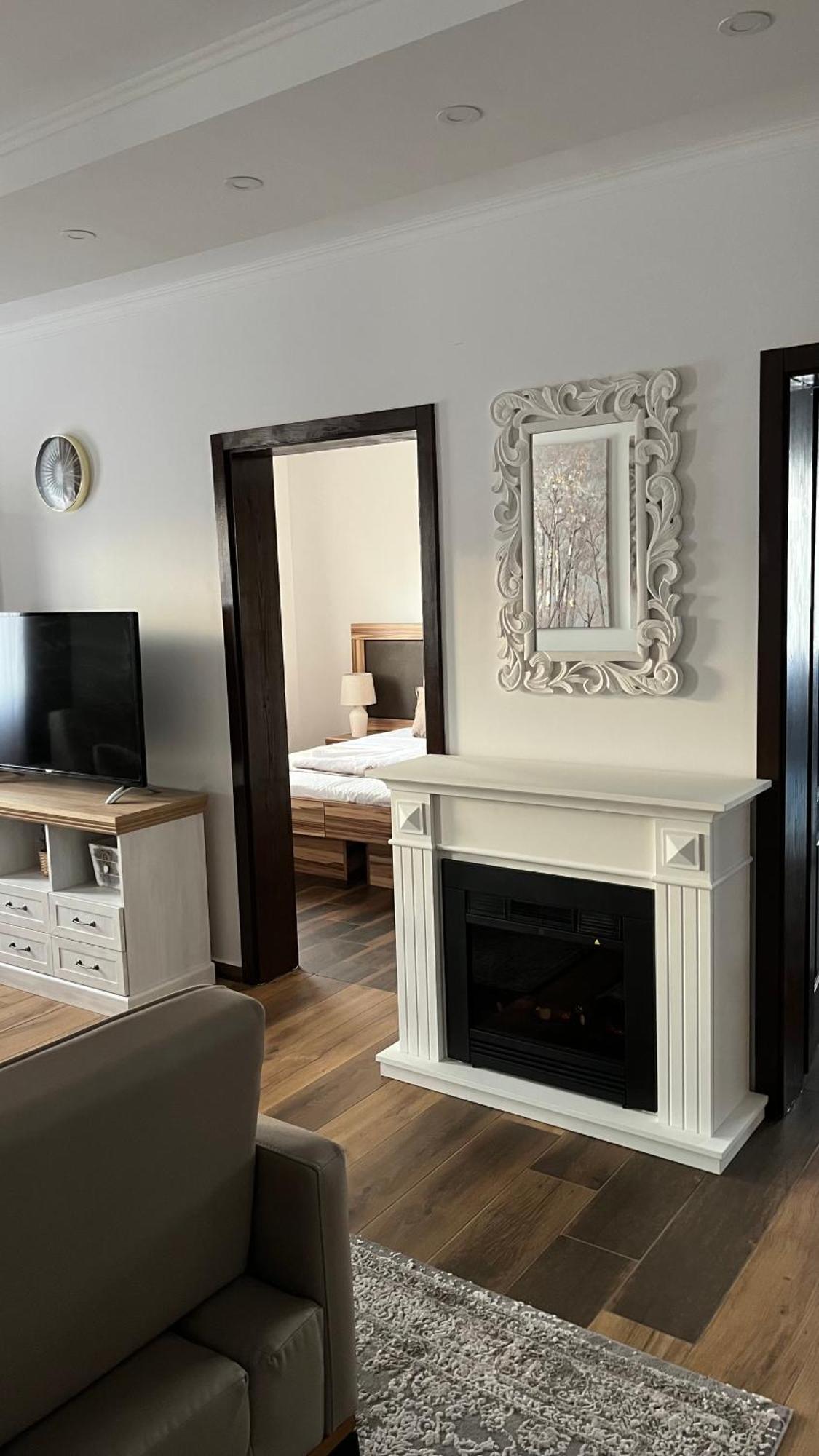 Airport Sky Apartments Lux Beograd Ngoại thất bức ảnh